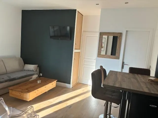 Studio Totalement Renove En Plein Centre-Ville Devant La Prefecture De Lyon